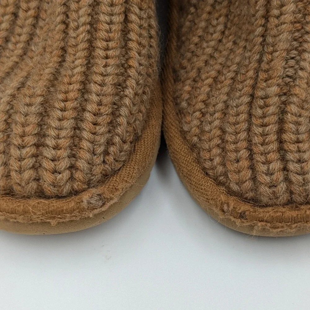 UGG‎ Australia Classic Cardy Knit Boots Chestnut Brown Kids Size 10 Winter